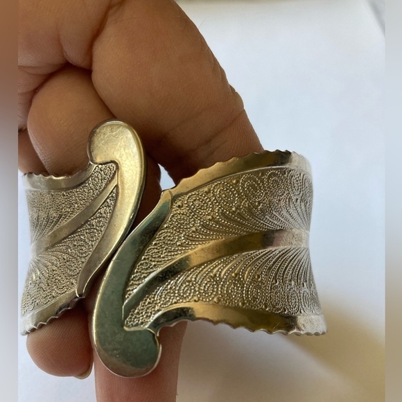 Peacock Feathers Design Clamper Hinged Bracelet Vintage - Picture 5 of 12